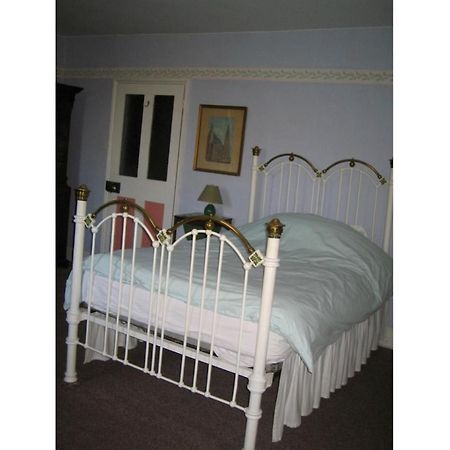 Bulmer Tye House Middleton  객실 사진